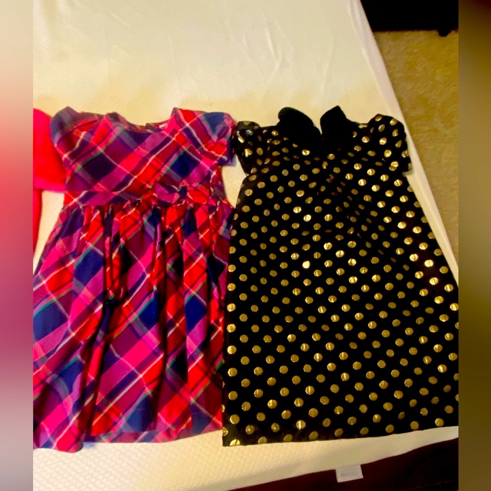 Girls festive dresses on sale . Great condition . Barely used . Size 6